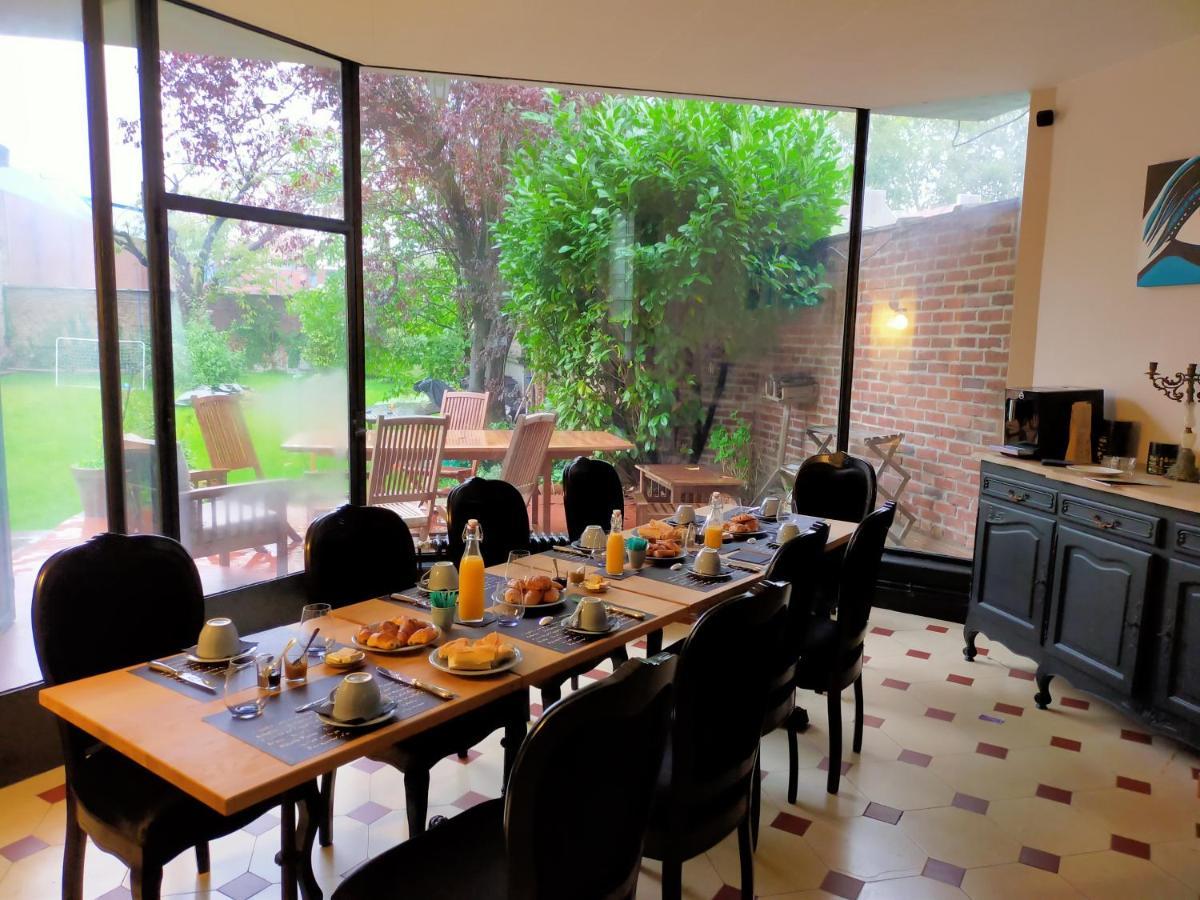 La Maison Bleue De รูแบ ภายนอก รูปภาพ