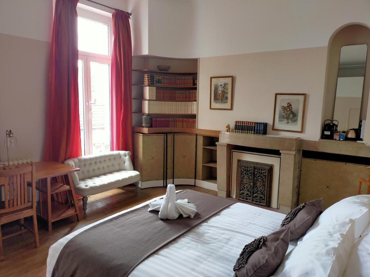 La Maison Bleue De รูแบ ภายนอก รูปภาพ