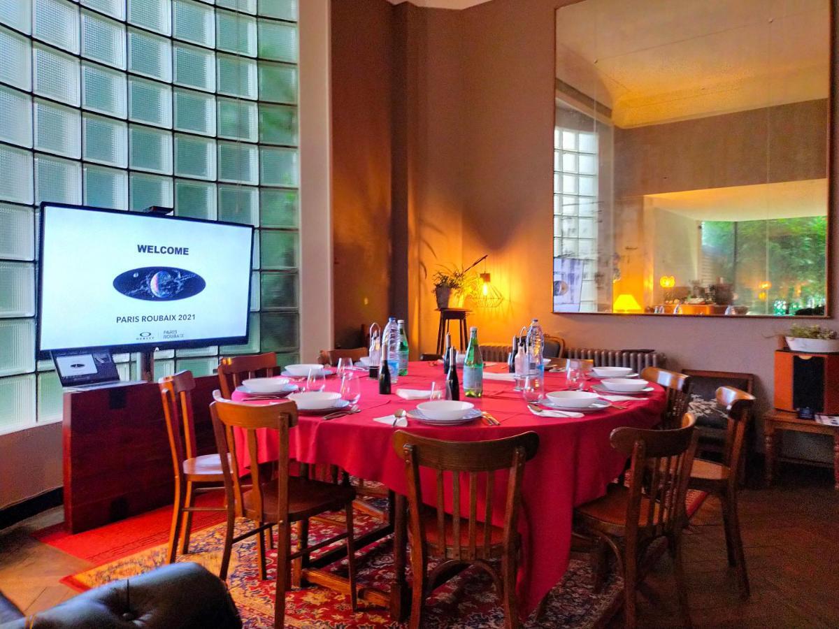 La Maison Bleue De รูแบ ภายนอก รูปภาพ