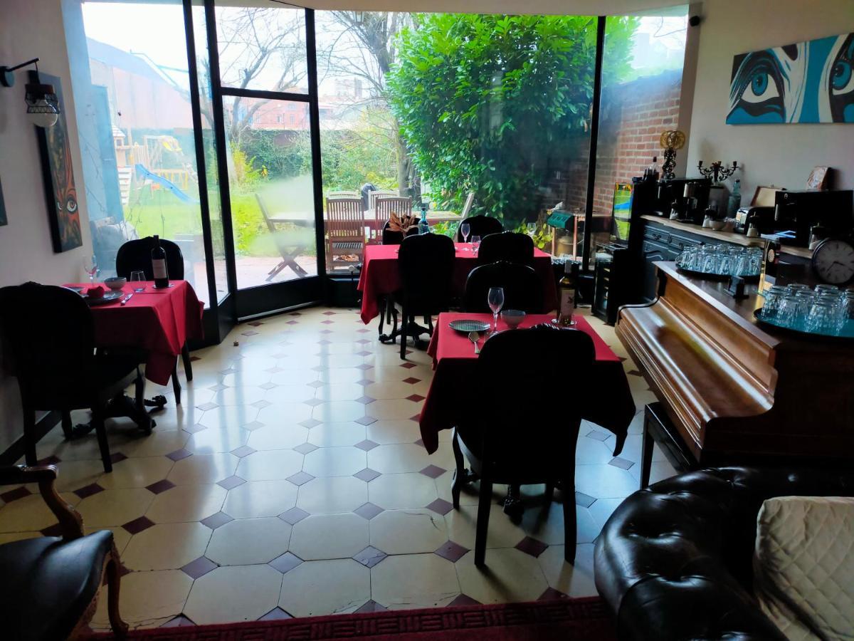 La Maison Bleue De รูแบ ภายนอก รูปภาพ